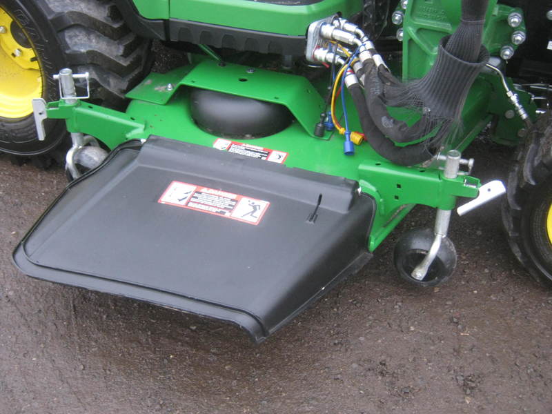 Tractors - Compact  John Deere 1025R Tractor  Photo